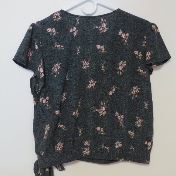 Free Press Blouse Short Sleeve Black w Pink Flowers & Green Dots Size L Women's - Picture 3 of 10